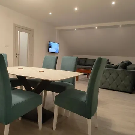 Miki Private * Beograd